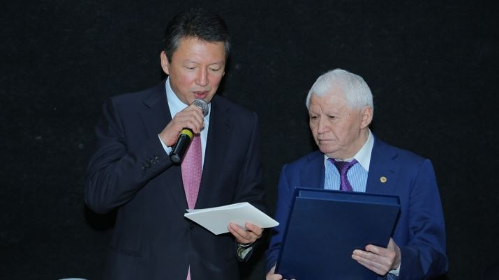 Тимур Кулибаев и Бекет Махмутов