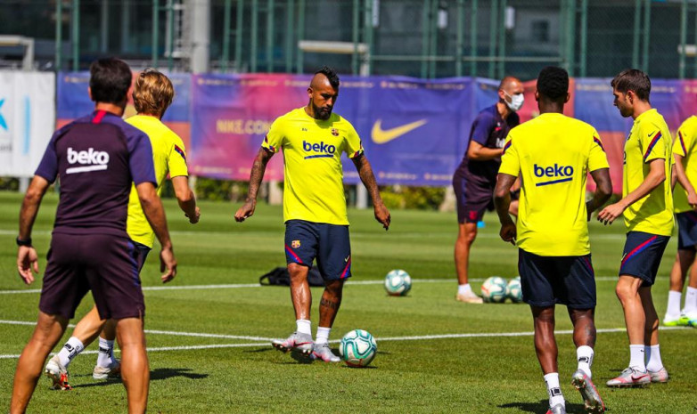 Допинг-офицеры УЕФА внепланово посетили базу «Барселоны» и проверили 6 игроков