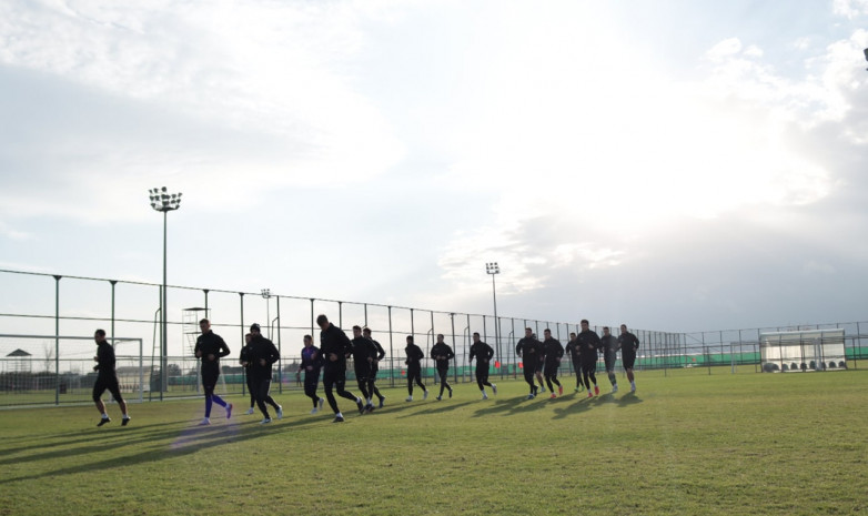 Игроки «Кызыл-Жара» провели внеплановую тренировку между сборами
