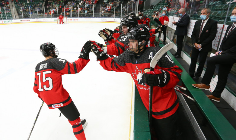 Сборная Канады обыграла команду России и выиграла ЮЧМ по хоккею