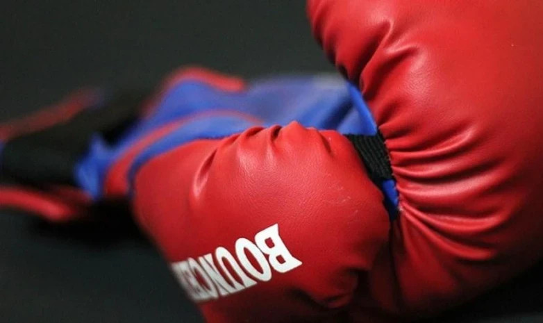 Непобежденный казахстанский боксер продолжает тренироваться в США