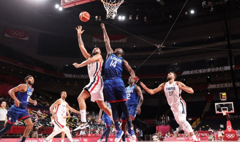 Сборная США по баскетболу сенсационно уступила Франции на старте Олимпиады