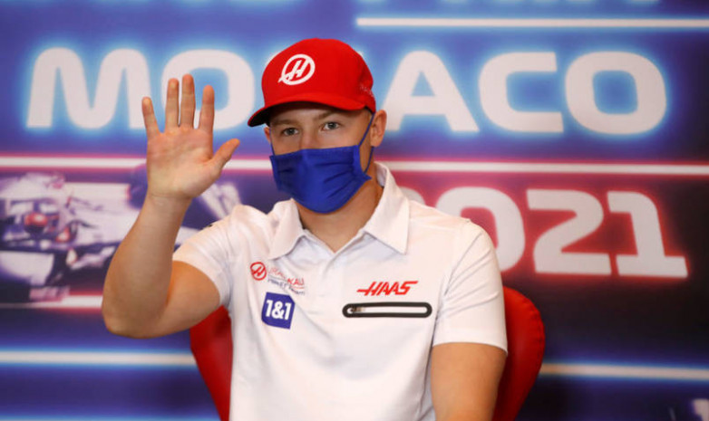 Гран-при Нидерландов: в команде сына Шумахера назревает скандал