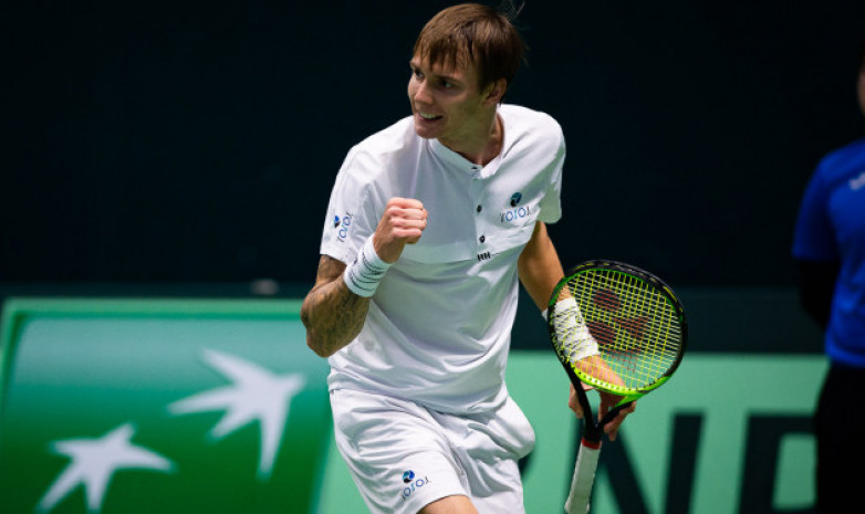 Александр Бублик установил личный рекорд, поднявшись на три строчки в рейтинге ATP
