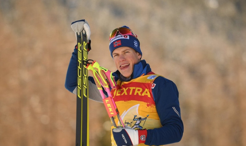 Йоханнес Клебо уверенно выиграл спринт на первом этапе «Тур де Ски»