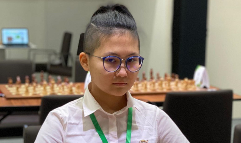 Казахстанская шахматистка Асаубаева в 17 лет выиграла чемпионат мира по блицу