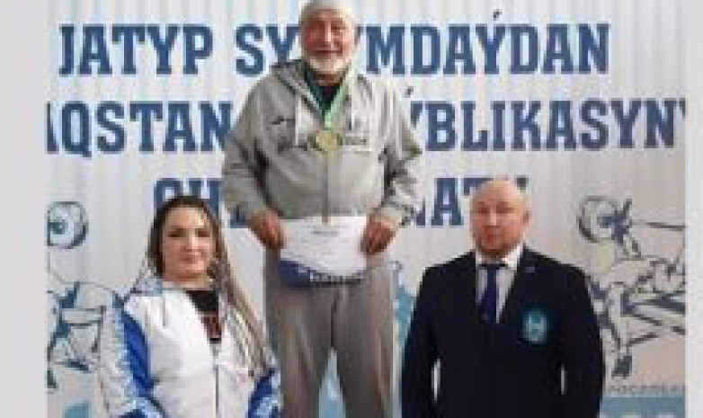 72-летний казахстанский сельчанин стал двукратным чемпионом мира по пауэрлифтингу