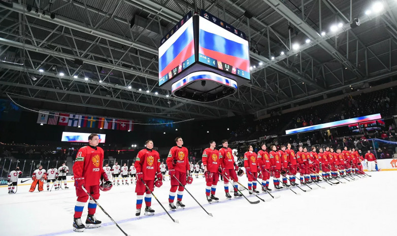 Сборной России по хоккею присудили техническое поражение из-за коронавируса в матче МЧМ