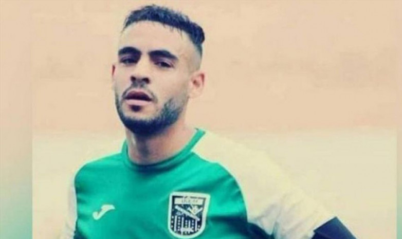 Алжирский футболист скончался после столкновения с вратарем по дороге в больницу 