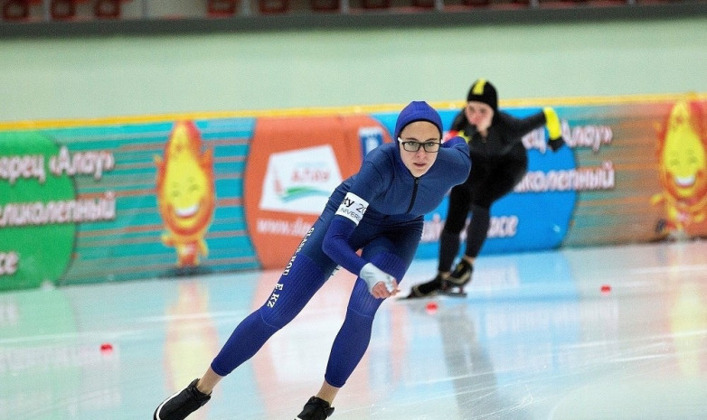 Казахстанка завоевала «бронзу» на ЭКМ по конькобежному спорту среди юниоров 