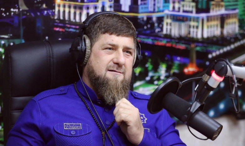 Видео. Рамзан Кадыров подарил Артуру Бетербиеву «Мерседес» и присвоил звание почетного гражданина Грозного  
