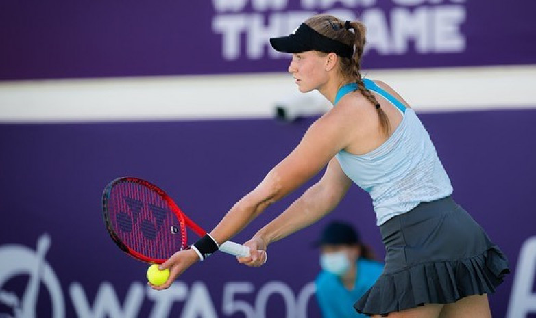Елена Рыбакина назвала причину досрочного снятия с турнира WTA 500 в Сиднее