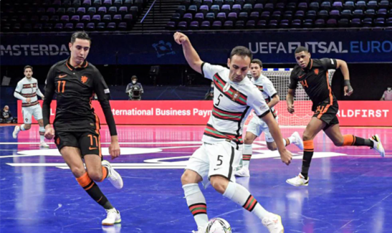 Португалия обыграла Нидерланды на чемпионате Европы по футзалу 
