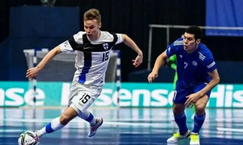 Казахстан разгромил Финляндию во втором матче на Евро-2022 по футзалу 
