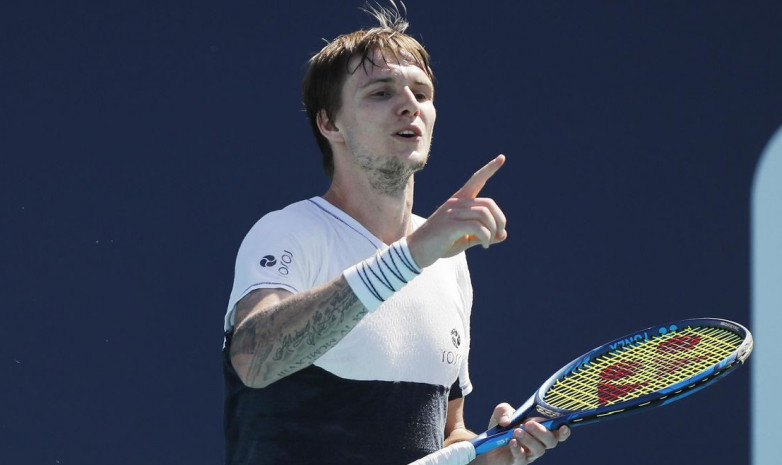 Александр Бублик вышел во второй круг в одиночном разряде на Australian open
