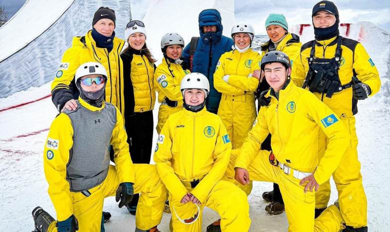 Сборная Казахстана по лыжной акробатике прибыла в Пекин на ОИ-2022