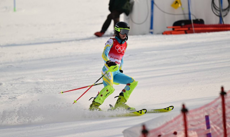 ОИ-2022. Казахстанская горнолыжница Троицкая не смогла финишировать в первой попытке в слаломе