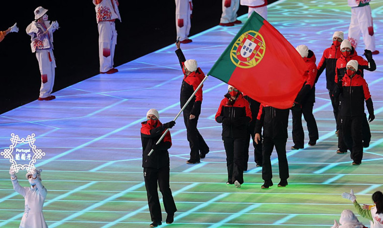 ВИДЕО. Португальские олимпийцы изобразили празднование Роналду на церемонии открытия Игр в Пекине