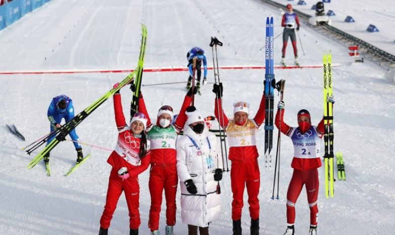 Российские лыжницы расплакались на финише, завоевав олимпийское золото в эстафете 