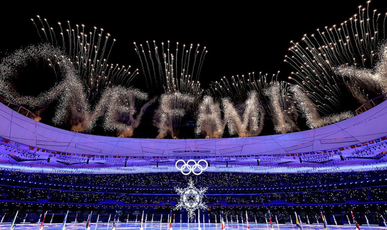 «Один мир. Одна семья». В Пекине состоялась церемония закрытия Олимпиады-2022 