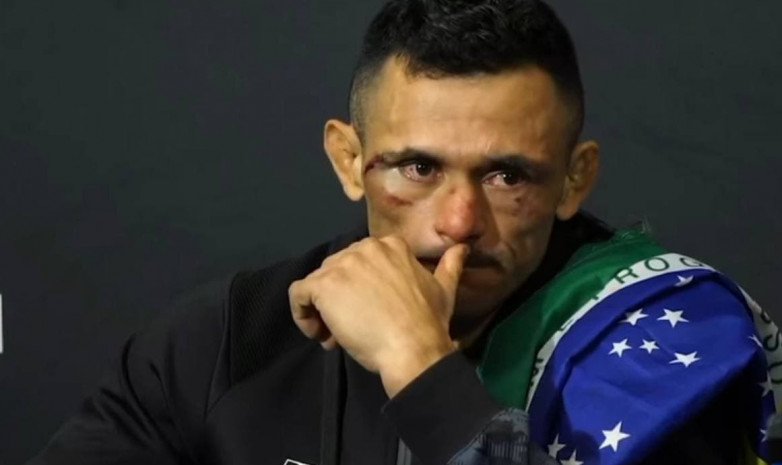 Дуглас Силва со слезами на глазах рассказал зачем он потребовал 100 тысяч долларов у UFC