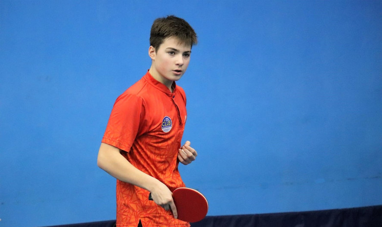 Казахстанец стал двукратным призером международного турнира по настольному теннису в Катаре
