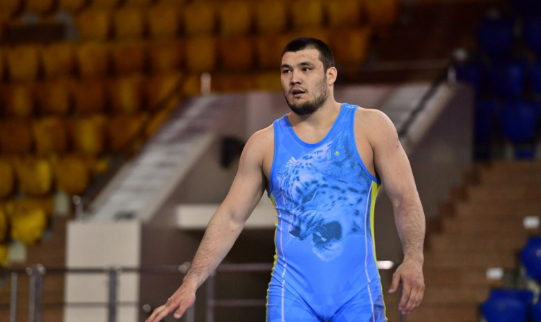 Казахстан завоевал первую золотую медаль чемпионата Азии по греко-римской борьбе 