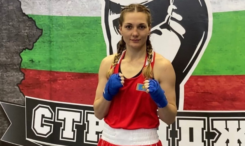 Казахстанка Хальзова выиграла свой первый бой на женском ЧМ-2022 по боксу