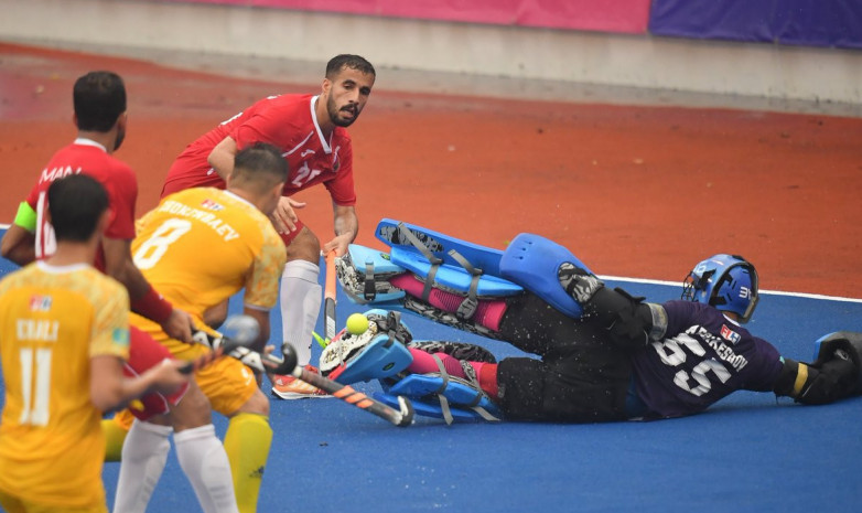 Сборная Казахстана по хоккею на траве крупно проиграла Оману на отборочном турнире к Азиатским играм 