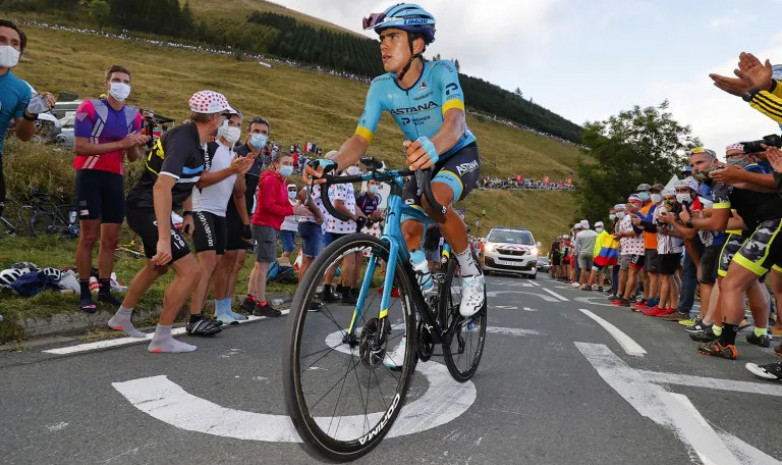 «Главное в нужный момент быть там, где надо». Колумбийский гонщик «Астаны» - о подготовке к «Джиро д'Италия-2022»