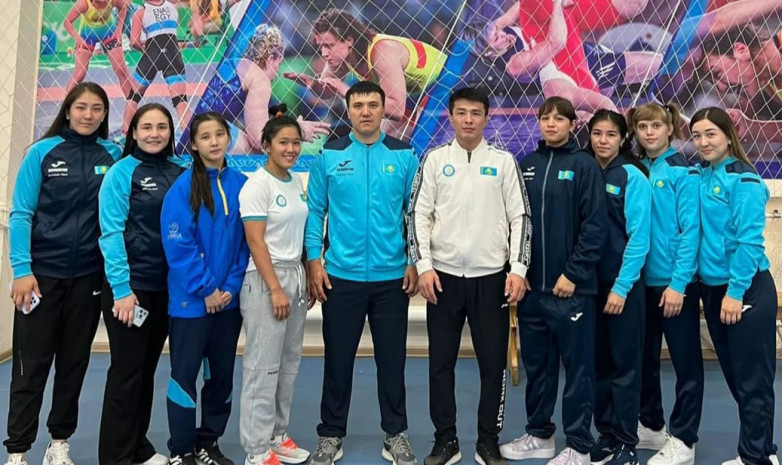 Стал известен состав женской сборной Казахстана по вольной борьбе до 23 лет на чемпионат Азии