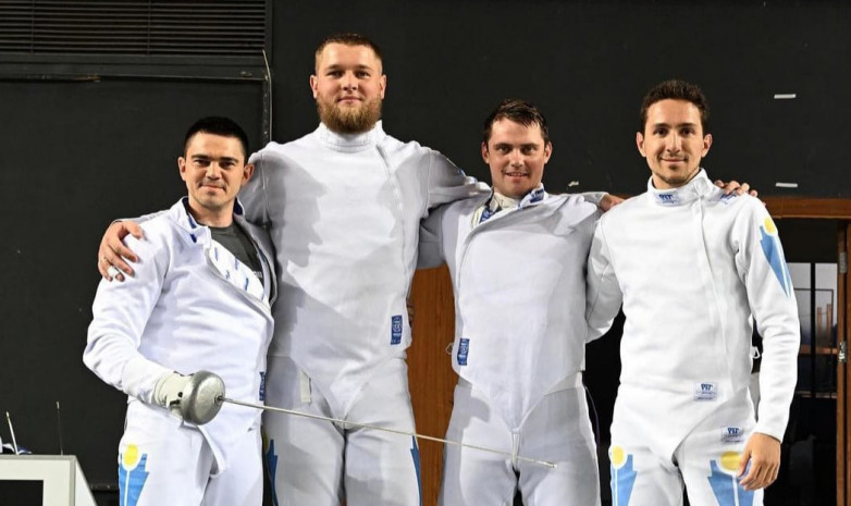 Сборная Казахстана по фехтованию на шпаге провалилась на чемпионате Азии