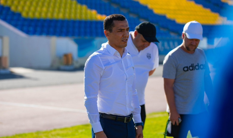 Руководитель «Акжайыка» попрощался с футболистами клуба 