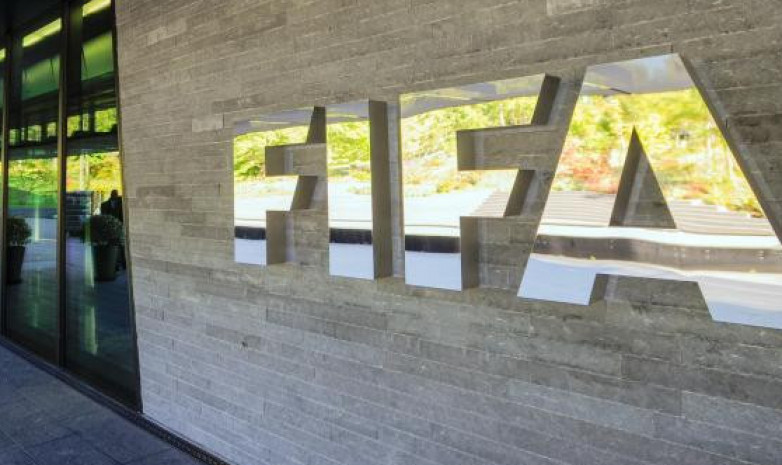 FIFA разработает программу по борьбе с хейтом футболистов