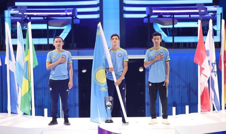 Сборная Казахстана потерпела четыре поражения на чемпионате мира по FIFA