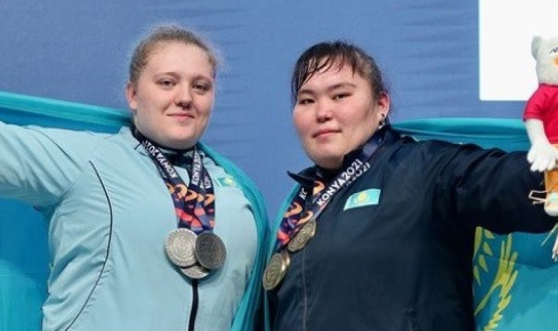 Казахстанcкая спортсменка с рекордом выиграла «золото» в тяжелой атлетике на Исламиаде