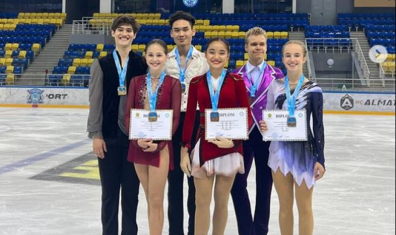Определены призеры летнего чемпионата Казахстана по фигурному катанию
