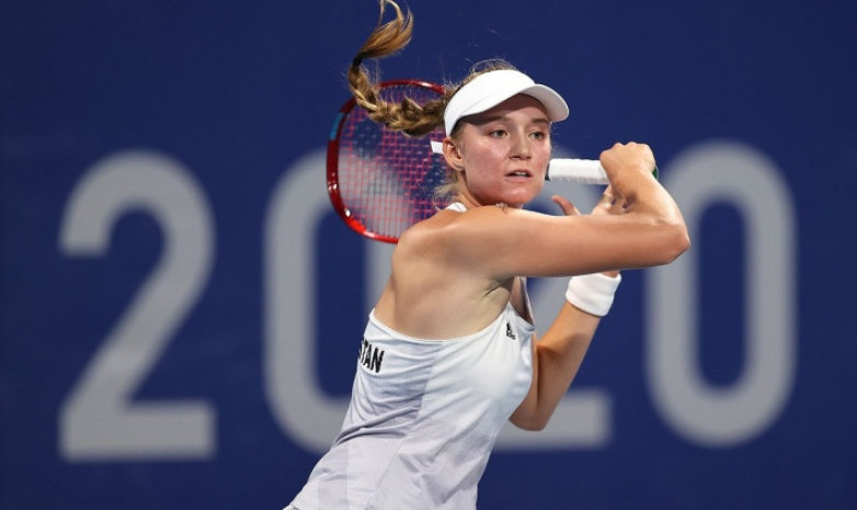 Елена Рыбакина проиграла в первом круге турнира в Токио 