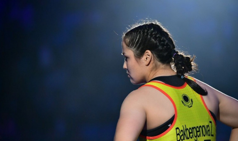 Жамиля Бакбергенова прошла в полуфинал ЧМ-2022 по женской борьбе