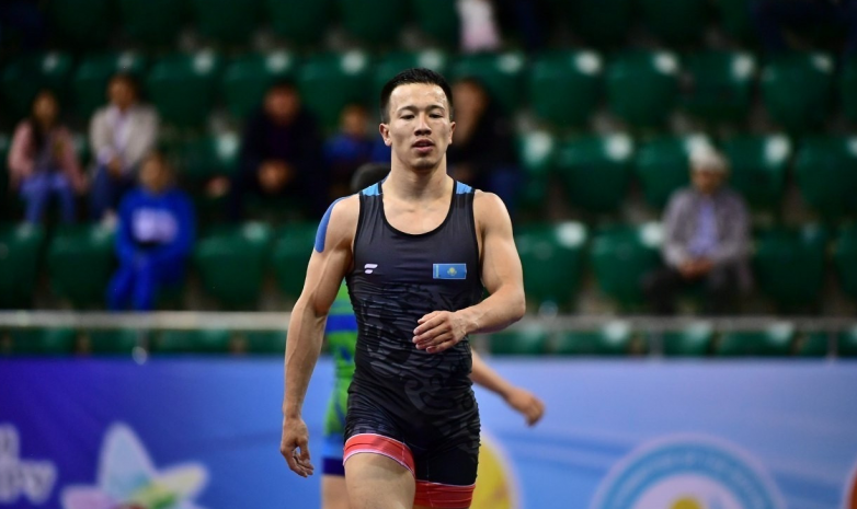 Казахстанский борец пробился в полуфинал чемпионата мира 