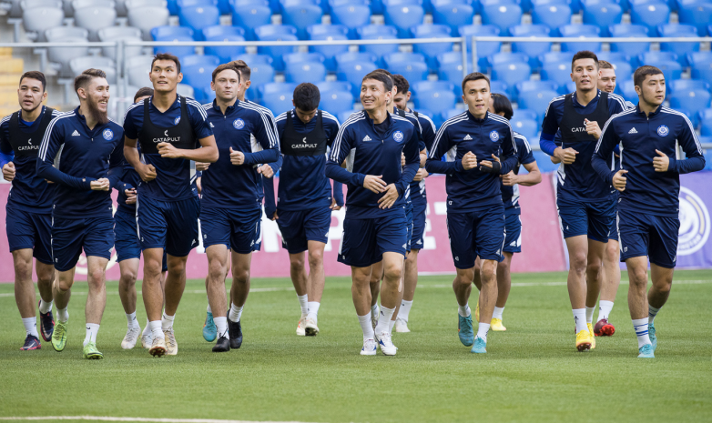 Фоторепортаж с тренировки сборной Казахстана перед матчем Лиги наций против Беларуси