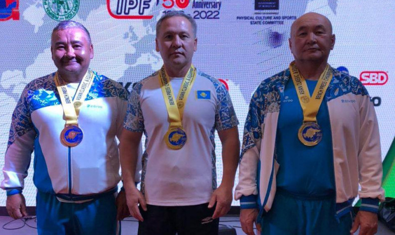 Акмолинские ветераны завоевали медали на чемпионате Азии по жиму лежа
