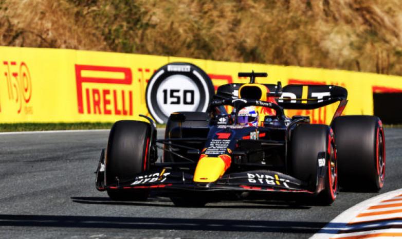 Пилот «Ред Булл» Макс Ферстаппен выиграл Гран-при Нидерландов