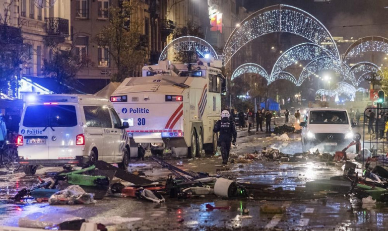 В Брюсселе фанаты устроили уличные беспорядки из-за ЧМ-2022