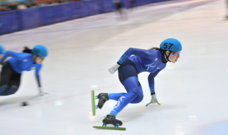 
Казахстанцы не смогли взять медали на дистанции 1500 м на ЭКМ по шорт-треку