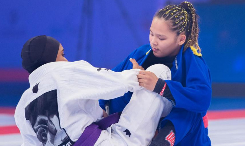 15-летняя казахстанка стала шестикратной чемпионкой мира по джиу-джитсу и прокомментировала свою победу