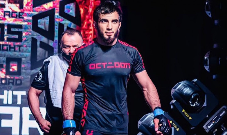 Непобежденный чемпион лиги OCTAGON начнет второй поход за титулом на турнире в Алматы