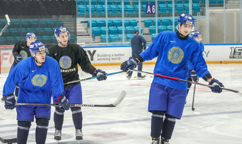 Казахстанские хоккеисты одержали четвертую победу подряд на Универсиаде-2023 и досрочно вышли в полуфинал