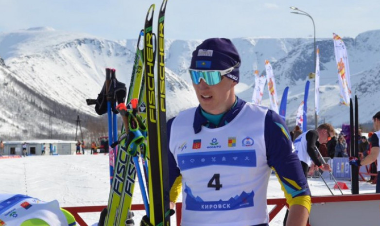 Казахстанский лыжник Ковалев стал 64-м в гонке свободным ходом на этапе Кубка мира во Франции 