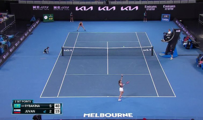 Видеообзор победного матча Елены Рыбакиной во втором круге Australian Open